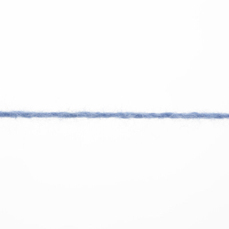 Lang Yarns Cashmere Premium Yarn, 115m / 25g – Violets (0190), yarn strand