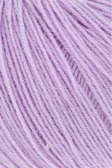 Lang Yarns Merino 400 Lace – 25g / 200m – Mauve (0045) – detail