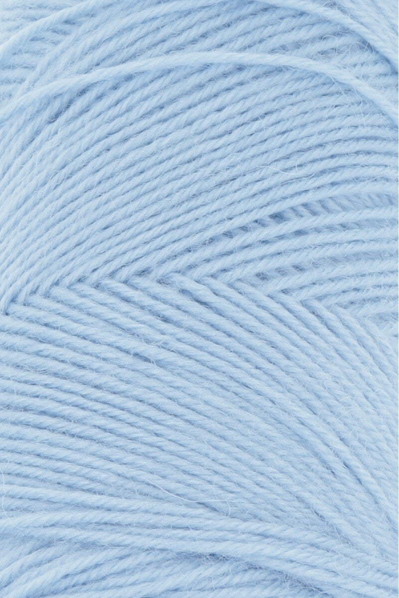 Lang Yarns Jawoll Yarn, 190m / 50g – Light Blue (0220), yarn texture