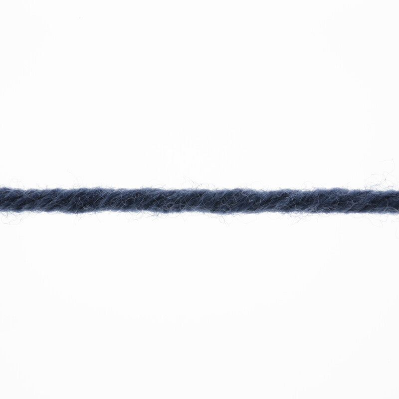 Lang Yarns Merino+ Color – 100g / 180m – Blue Marine (0035) – yarn texture