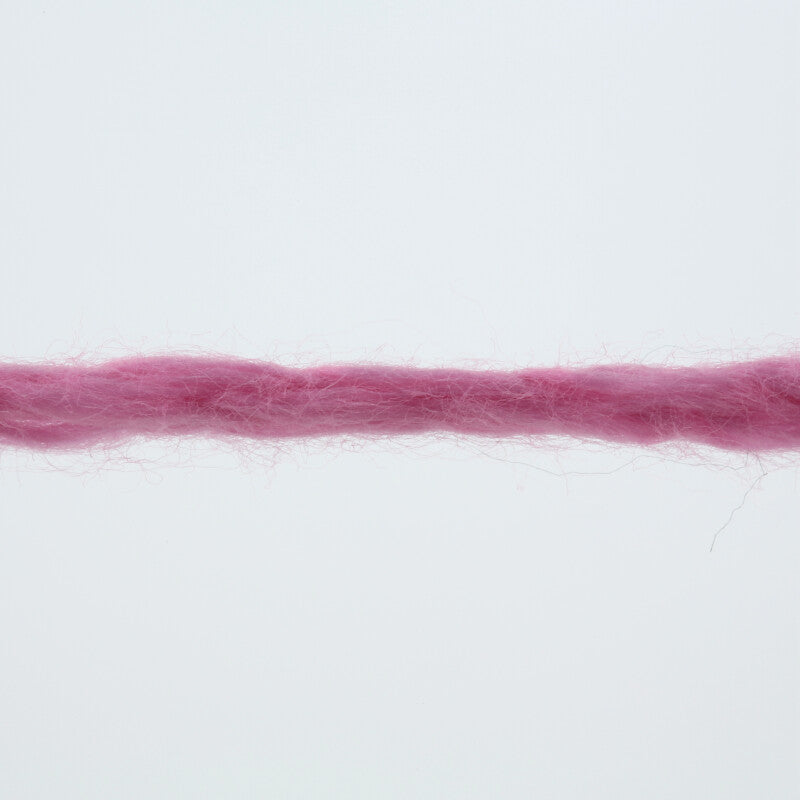 Lang Yarns Amira – 50g / 100m – Pink (0085) – yarn texture