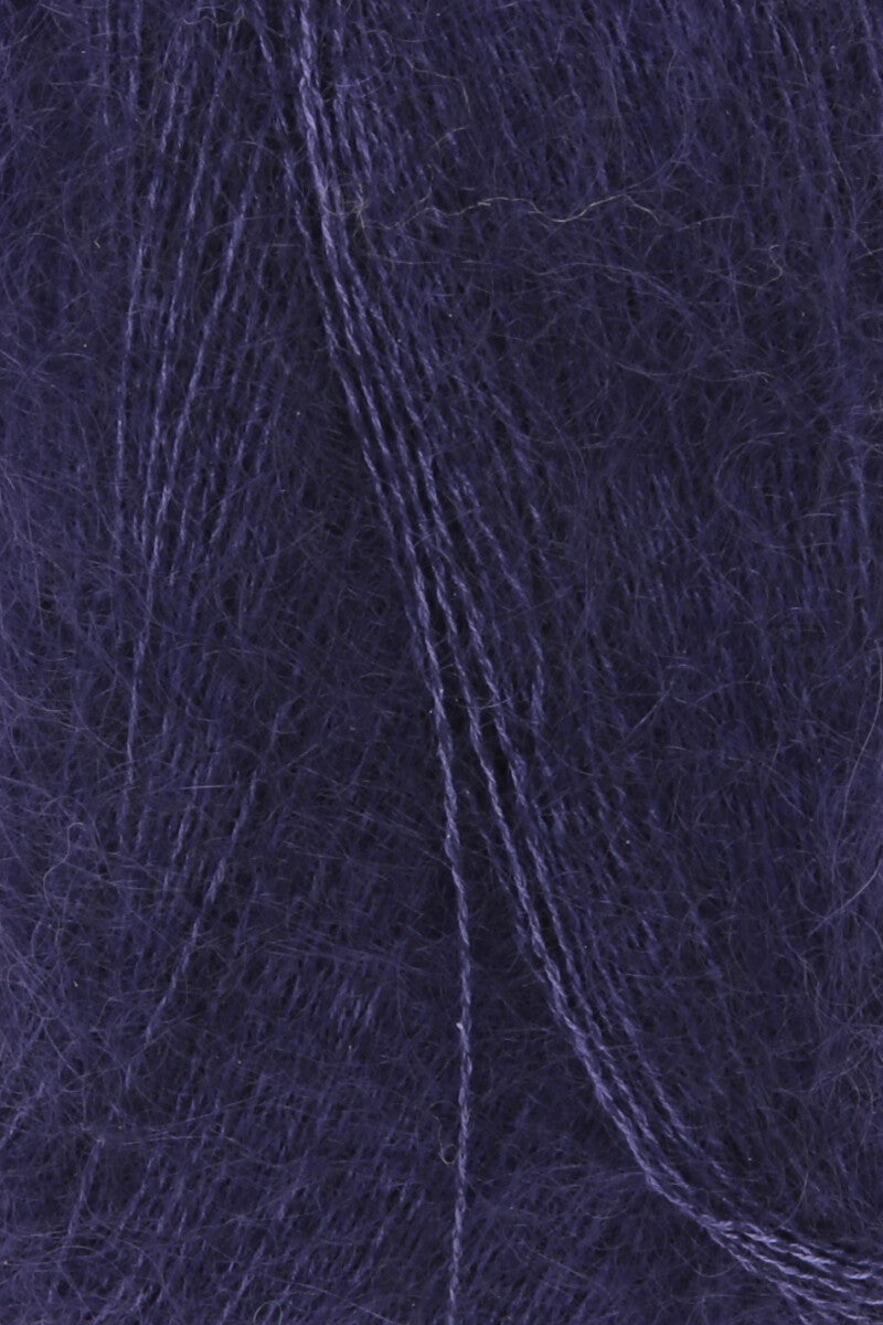 Lang Yarns Lace Yarn, 310m / 25g – Royal Purple (0090), yarn texture