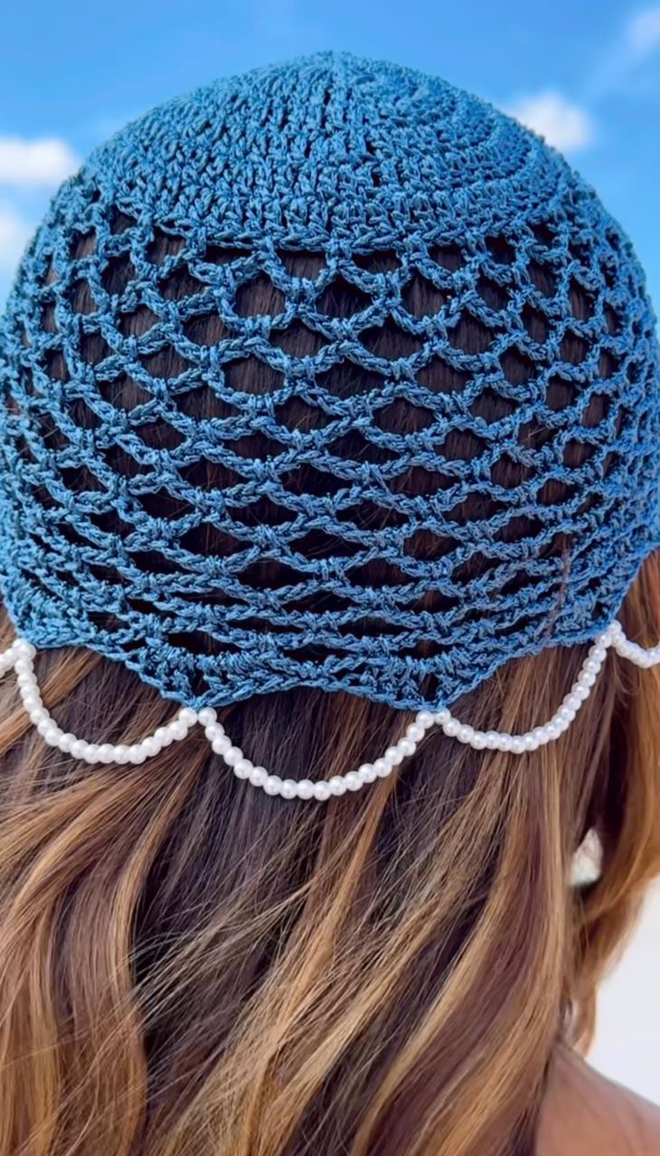 Circulo Encanto Slim - 100% Viscose Yarn (240m / 100g) Crocheted Bandana