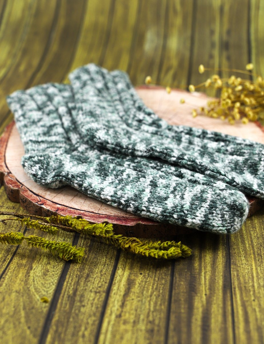 Let It Sock! – Circulo Sock Yarn Kit (94% Brazilian Cotton, 6% Elastane) - Leo Hobby Marketplace